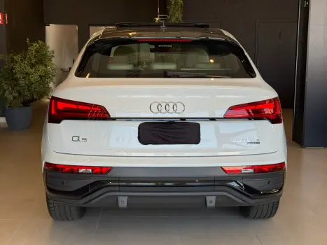 Q5 2.0 55 Tfsie Phev Sportback Performance Quattro S Tronic