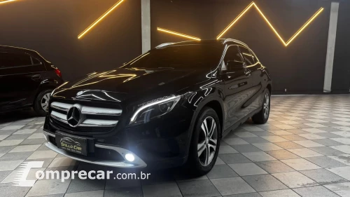 Mercedes-Benz GLA 200 1.6 CGI Enduro 16V Turbo 4 portas