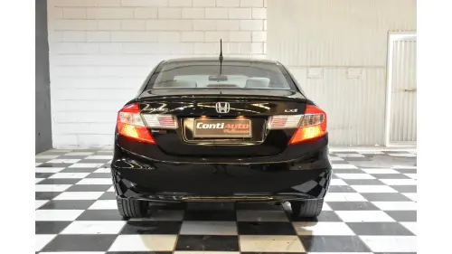 CIVIC - 1.8 LXS 16V 4P AUTOMÁTICO