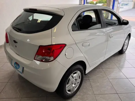 ONIX HATCH LT 1.0 8V FlexPower 5p Mec.