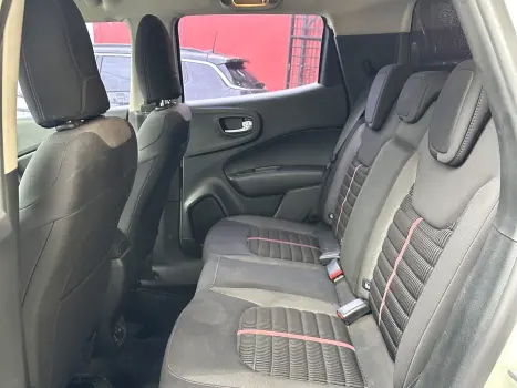 TORO 2.0 16V TURBO DIESEL FREEDOM 4WD AT9