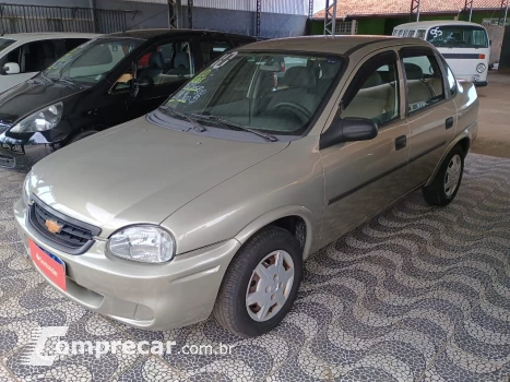 CHEVROLET Corsa 4 portas