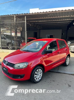 Volkswagen FOX 1.6 MI Plus 8V 4 portas