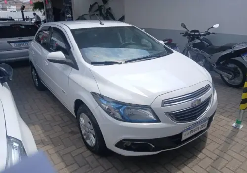 ONIX - 1.4 MPFI LT 8V 4P MANUAL