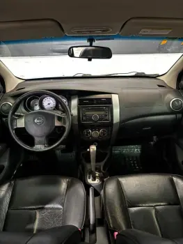 NISSAN LIVINA 1.8 SL X-GEAR 16V