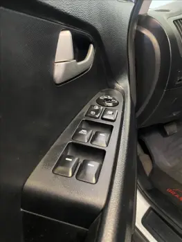 SPORTAGE 2.0 LX 4X2 16V FLEX 4P AUTOMÁTICO