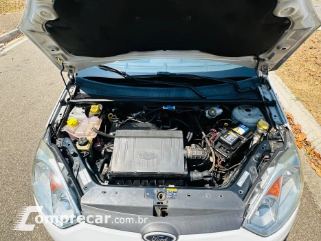 FIESTA 1.6 MPI Class Sedan 8V