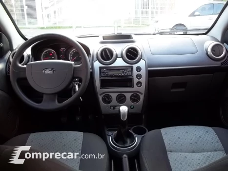 FIESTA 1.6 MPI Class Hatch 8V