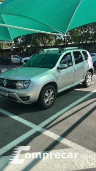 Renault DUSTER 2.0 16V Dynamique 4 portas