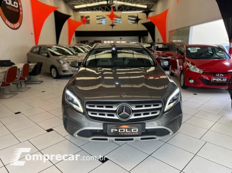 Mercedes-Benz GLA 200 1.6 CGI ADVANCE 16V TURBO MERCEDES-BENZ 4 portas