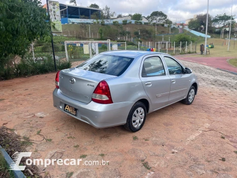 ETIOS 1.5 X Sedan 16V