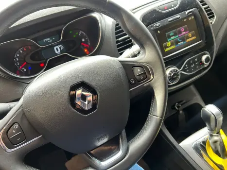 CAPTUR Intense Bose 1.6 16V Flex 5p Aut.