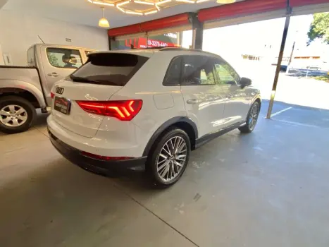 Q3 1.4 TFSI Black Edition S Tronic