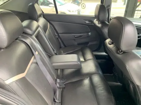 VECTRA SEDAN - 2.0 MPFI ELITE 8V 4P AUTOMÁTICO