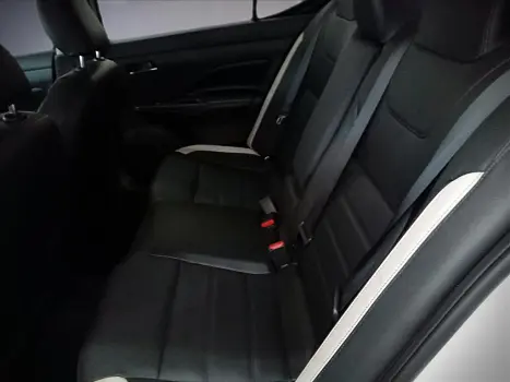 VERSA 1.6 16V FLEX EXCLUSIVE XTRONIC