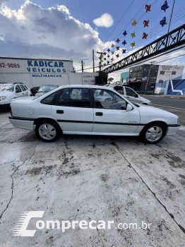 VECTRA 2.0 MPFI GLS 8V GASOLINA 4P MANUAL