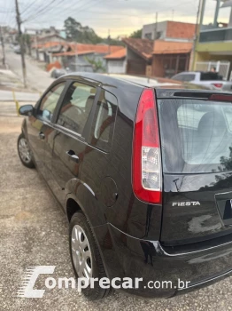 FIESTA 1.6 MPI Class Hatch 8V