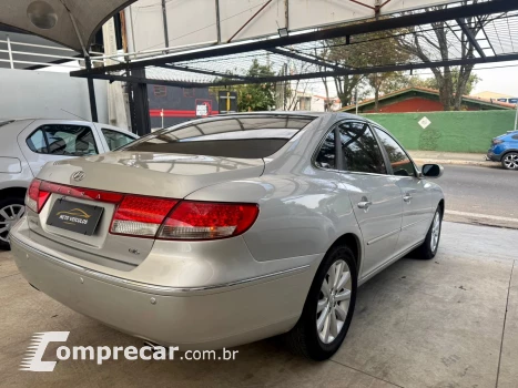 AZERA 3.3 MPFI GLS Sedan V6 24V