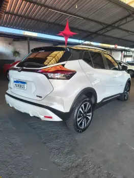 KICKS Exclusive 1.6 16V Flex Aut.