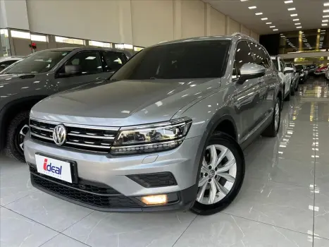 Volkswagen TIGUAN 1.4 250 TSI TOTAL FLEX ALLSPACE COMFORTLIN 4 portas