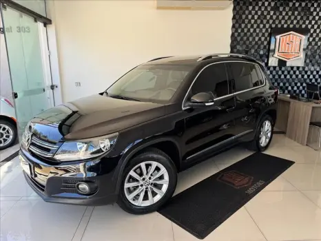 Volkswagen TIGUAN 1.4 TSI 16V Turbo 4 portas