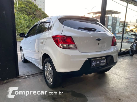 ONIX HATCH LS 1.0 8V FlexPower 5p Mec.