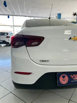 ONIX 1.0 Turbo Plus LT