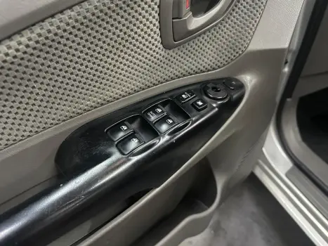 Tucson 2.0 Mpfi Gls 16V 143Cv 2Wd Gasolina 4P Automático