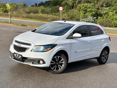 CHEVROLET Onix HATCH LTZ 1.4 8V FlexPower 5p Mec. 4 portas