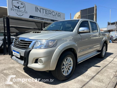 Toyota HILUX 3.0 SRV 4X4 CD 16V Turbo Intercooler 4 portas
