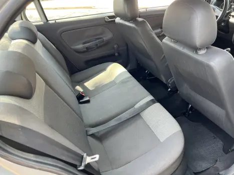 VOYAGE 1.0 12V MPI Totalflex