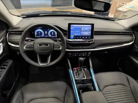 COMMANDER 1.3 T270 Turbo Longitude