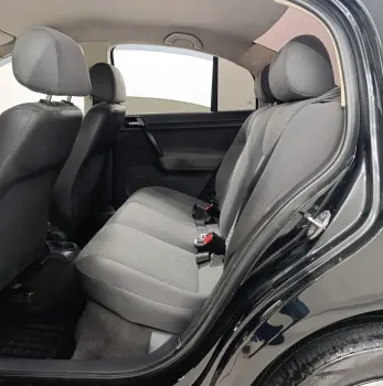 POLO SEDAN 1.6 MI 8V
