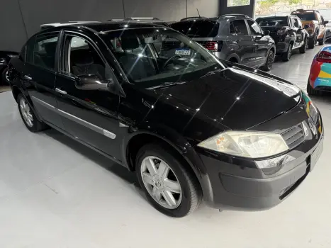 MEGANE 2.0 DYNAMIQUE SEDAN 16V GASOLINA 4P AUTOMÁTICO