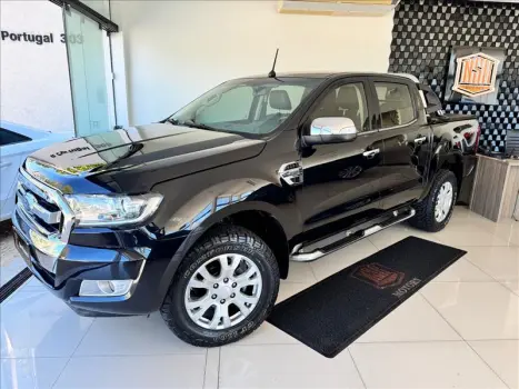 FORD RANGER 3.2 XLT 4X4 CD 20V 4 portas