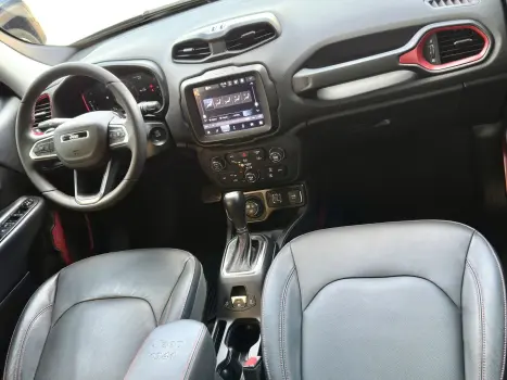 RENEGADE 1.3 T270 TURBO FLEX TRAILHAWK 4X4 AT9