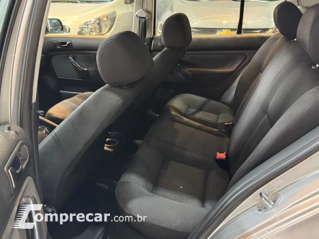 GOLF 2.0 MI 8V GASOLINA 4P AUTOMATICO