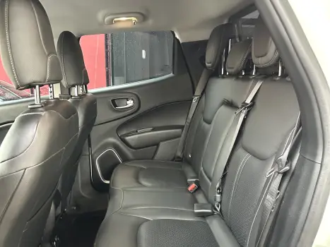 TORO 1.3 TURBO 270 FLEX VOLCANO AT6