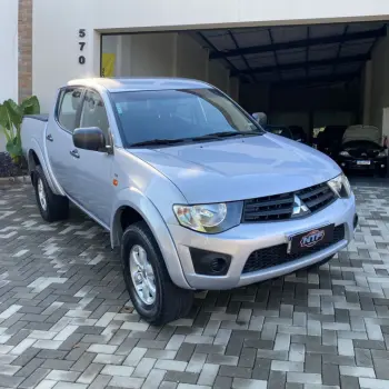 L200 Triton HLS 2.4 Flex 16V CD Mec.