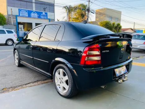 ASTRA 2.0 MPFI Advantage 8V