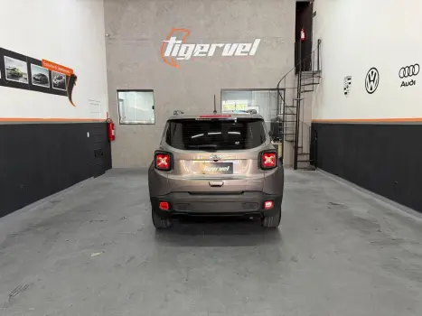 Renegade 1.8 16V Flex Sport 4P Automático