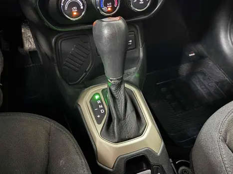 RENEGADE 1.8 16V FLEX 4P AUTOMÁTICO