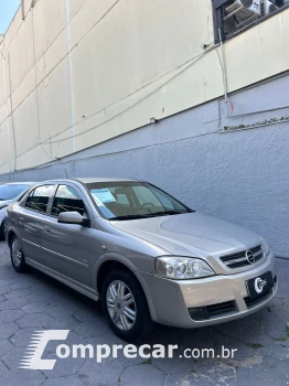 ASTRA 2.0 MPFI Elegance Sedan 8V