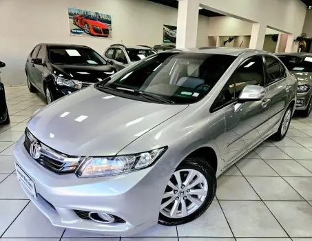 Honda CIVIC LXR 2.0 16V FLEX AUT. 4 portas