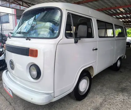 Volkswagen KOMBI 1.6 Luxo 8V 3 portas